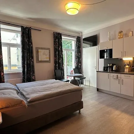 Daire Ignaz 28 Apartment#2 *